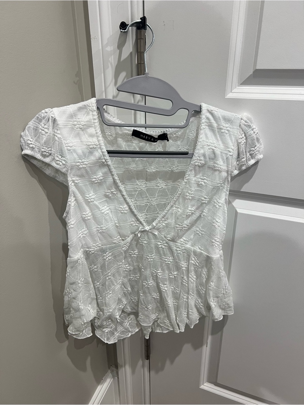 White Lace-Texture V-Neck Peplum Blouse